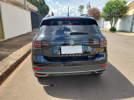 VOLKSWAGEN T-Cross 1.0 4P 200 TSI FLEX COMFORTLINE AUTOMÁTICO, Foto 4 VOLKSWAGEN T-Cross 1.0 4P 200 TSI FLEX COMFORTLINE AUTOMÁTICO, Foto 4