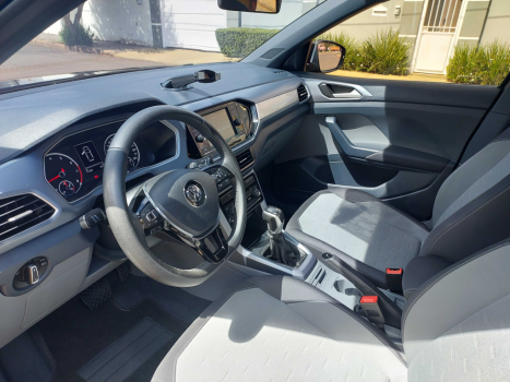 VOLKSWAGEN T-Cross 1.0 4P 200 TSI FLEX COMFORTLINE AUTOMÁTICO, Foto 5 VOLKSWAGEN T-Cross 1.0 4P 200 TSI FLEX COMFORTLINE AUTOMÁTICO, Foto 5