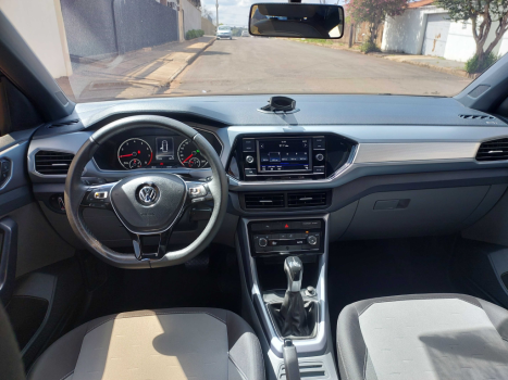 VOLKSWAGEN T-Cross 1.0 4P 200 TSI FLEX COMFORTLINE AUTOMÁTICO, Foto 6 VOLKSWAGEN T-Cross 1.0 4P 200 TSI FLEX COMFORTLINE AUTOMÁTICO, Foto 6
