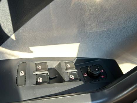 VOLKSWAGEN T-Cross 1.4 4P 250 TSI FLEX HIGHLINE AUTOMTICO, Foto 12