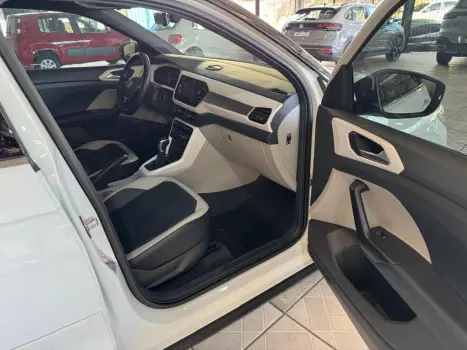 VOLKSWAGEN T-Cross 1.4 4P 250 TSI FLEX HIGHLINE AUTOM�TICO, Foto 13