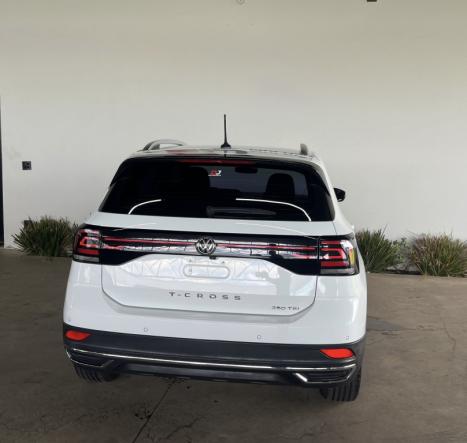 VOLKSWAGEN T-Cross 1.4 4P 250 TSI FLEX HIGHLINE AUTOM�TICO, Foto 4