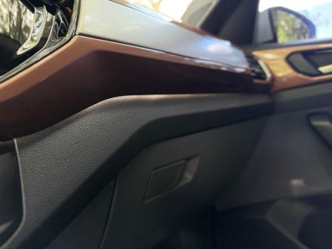 VOLKSWAGEN T-Cross 1.0 4P 200 TSI FLEX COMFORTLINE AUTOM�TICO, Foto 8