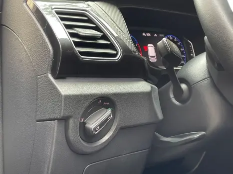 VOLKSWAGEN T-Cross 1.4 4P 250 TSI FLEX HIGHLINE AUTOM�TICO, Foto 15