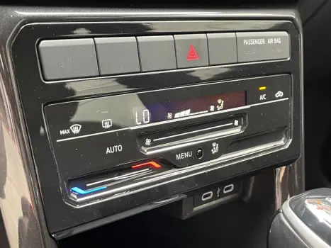 VOLKSWAGEN T-Cross 1.4 4P 250 TSI FLEX HIGHLINE AUTOM�TICO, Foto 17