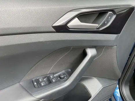 VOLKSWAGEN T-Cross 1.4 4P 250 TSI FLEX HIGHLINE AUTOM�TICO, Foto 20