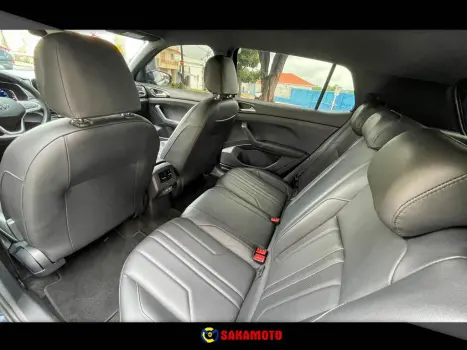 VOLKSWAGEN T-Cross 1.4 4P 250 TSI FLEX HIGHLINE AUTOM�TICO, Foto 6