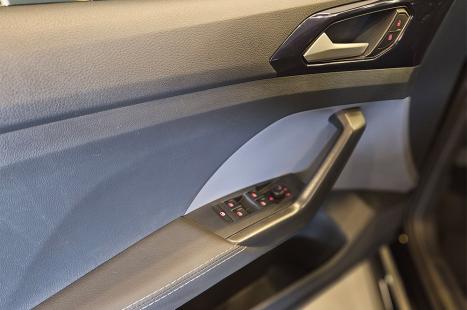 VOLKSWAGEN T-Cross 1.0 4P 200 TSI FLEX COMFORTLINE AUTOM�TICO, Foto 14