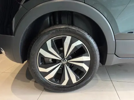 VOLKSWAGEN T-Cross 1.4 4P 250 TSI FLEX HIGHLINE AUTOM�TICO, Foto 8