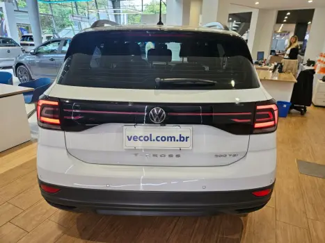 VOLKSWAGEN T-Cross 1.0 4P 200 TSI FLEX AUTOM�TICO, Foto 10