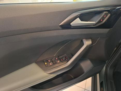VOLKSWAGEN T-Cross 1.4 4P 250 TSI FLEX EXTREME HIGHLINE AUTOM�TICO, Foto 8