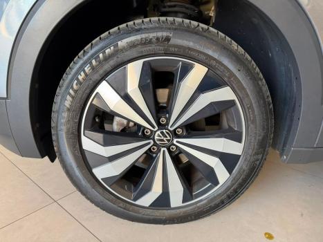 VOLKSWAGEN T-Cross 1.4 4P 250 TSI FLEX HIGHLINE AUTOM�TICO, Foto 16
