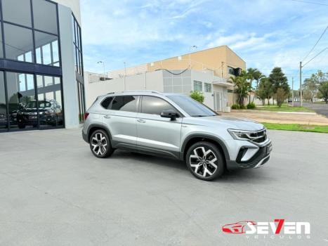 VOLKSWAGEN Taos 1.4 16V 4P FLEX 250 TSI HIGHLINE AUTOMÁTICO, Foto 4 VOLKSWAGEN Taos 1.4 16V 4P FLEX 250 TSI HIGHLINE AUTOMÁTICO, Foto 4