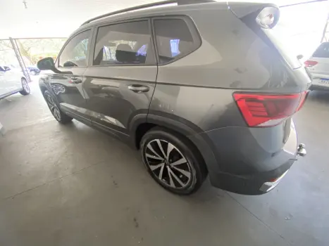 VOLKSWAGEN Taos 1.4 16V 4P FLEX 250 TSI COMFORTLINE AUTOMTICO, Foto 2