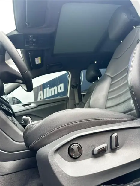 VOLKSWAGEN Taos 1.4 16V 4P FLEX 250 TSI HIGHLINE AUTOM�TICO, Foto 15
