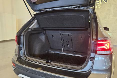 VOLKSWAGEN Taos 1.4 16V 4P FLEX 250 TSI COMFORTLINE AUTOM�TICO, Foto 11