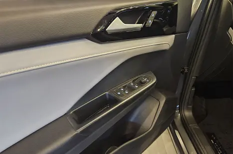 VOLKSWAGEN Taos 1.4 16V 4P FLEX 250 TSI COMFORTLINE AUTOM�TICO, Foto 18