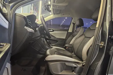 VOLKSWAGEN Taos 1.4 16V 4P FLEX 250 TSI COMFORTLINE AUTOM�TICO, Foto 19