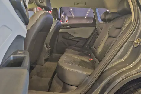 VOLKSWAGEN Taos 1.4 16V 4P FLEX 250 TSI COMFORTLINE AUTOM�TICO, Foto 20