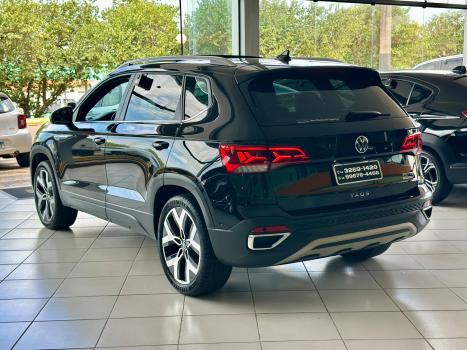 VOLKSWAGEN Taos 1.4 16V 4P FLEX 250 TSI HIGHLINE AUTOM�TICO, Foto 4