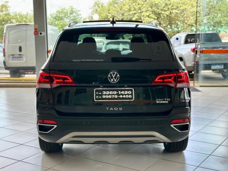 VOLKSWAGEN Taos 1.4 16V 4P FLEX 250 TSI HIGHLINE AUTOM�TICO, Foto 5