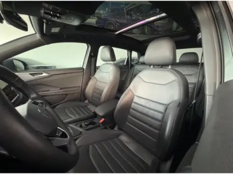 VOLKSWAGEN Taos 1.4 16V 4P FLEX 250 TSI HIGHLINE AUTOM�TICO, Foto 7