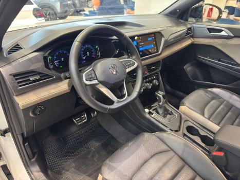 VOLKSWAGEN Taos 1.4 16V 4P FLEX 250 TSI HIGHLINE AUTOM�TICO, Foto 4