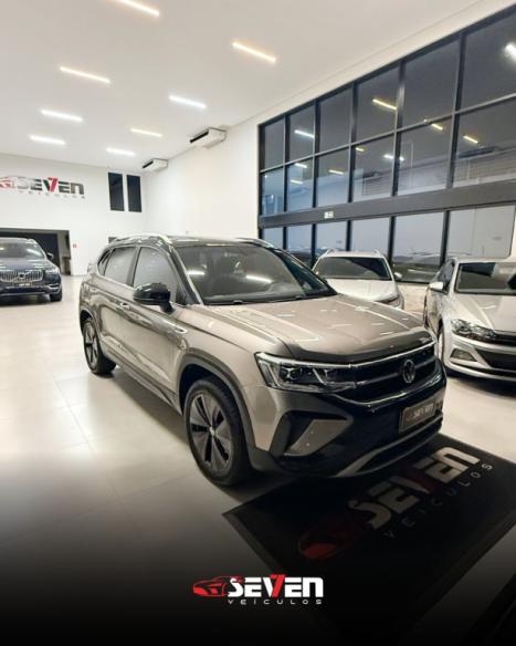 VOLKSWAGEN Taos 1.4 16V 4P FLEX 250 TSI HIGHLINE AUTOM�TICO, Foto 3