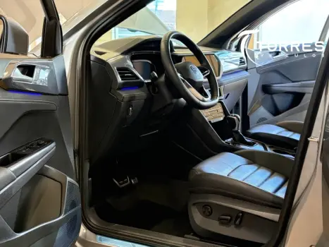 VOLKSWAGEN Taos 1.4 16V 4P FLEX 250 TSI HIGHLINE AUTOM�TICO, Foto 9