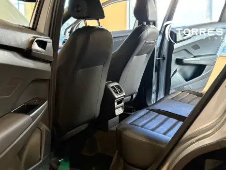 VOLKSWAGEN Taos 1.4 16V 4P FLEX 250 TSI HIGHLINE AUTOM�TICO, Foto 12