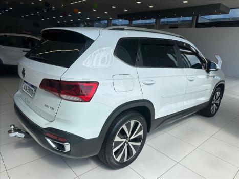 VOLKSWAGEN Taos 1.4 16V 4P FLEX 250 TSI HIGHLINE AUTOM�TICO, Foto 9