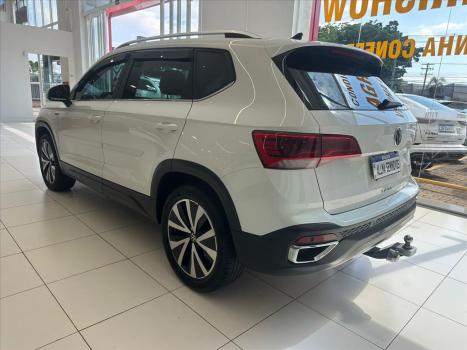 VOLKSWAGEN Taos 1.4 16V 4P FLEX 250 TSI HIGHLINE AUTOM�TICO, Foto 10
