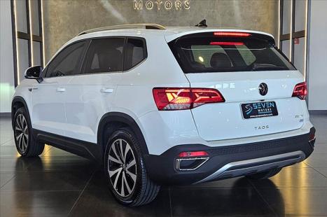 VOLKSWAGEN Taos 1.4 16V 4P FLEX 250 TSI HIGHLINE AUTOM�TICO, Foto 3
