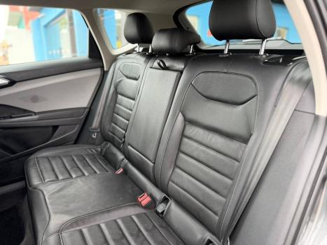 VOLKSWAGEN Taos 1.4 16V 4P FLEX 250 TSI COMFORTLINE AUTOM�TICO, Foto 17