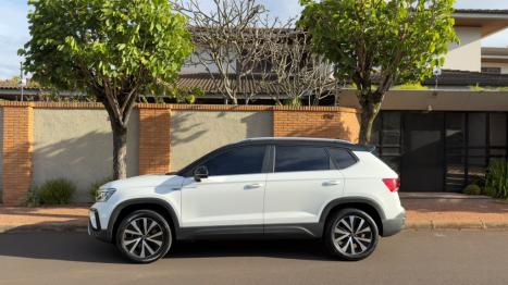 VOLKSWAGEN Taos 1.4 16V 4P FLEX 250 TSI HIGHLINE AUTOM�TICO, Foto 15