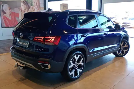 VOLKSWAGEN Taos 1.4 16V 4P FLEX 250 TSI HIGHLINE AUTOM�TICO, Foto 9