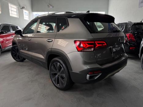 VOLKSWAGEN Taos 1.4 16V 4P FLEX 250 TSI HIGHLINE AUTOMÁTICO, Foto 2
