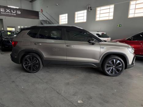 VOLKSWAGEN Taos 1.4 16V 4P FLEX 250 TSI HIGHLINE AUTOMÁTICO, Foto 4