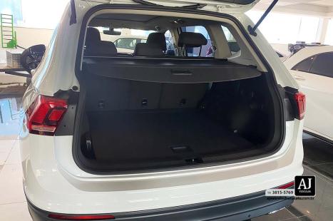 VOLKSWAGEN Tiguan 1.4 250 TSI TOTAL FLEX ALLSPACE TURBO AUTOMÁTICO TIPTRONIC, Foto 19 VOLKSWAGEN Tiguan 1.4 250 TSI TOTAL FLEX ALLSPACE TURBO AUTOMÁTICO TIPTRONIC, Foto 19