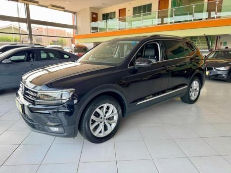 VOLKSWAGEN Tiguan 1.4 250 TSI TOTAL FLEX ALLSPACE COMFORTLINE TURBO AUTOM�TICO TIPTRONIC, Foto 3