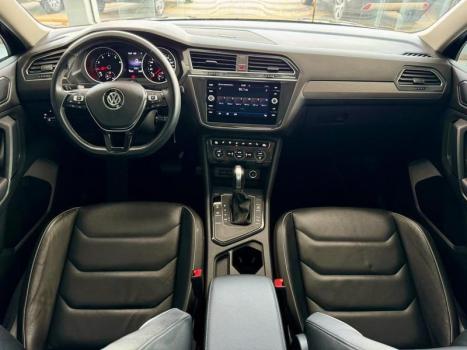 VOLKSWAGEN Tiguan 1.4 250 TSI TOTAL FLEX ALLSPACE COMFORTLINE TURBO AUTOM�TICO TIPTRONIC, Foto 8