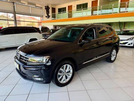VOLKSWAGEN Tiguan 1.4 250 TSI TOTAL FLEX ALLSPACE COMFORTLINE TURBO AUTOMÁTICO TIPTRONIC, Foto 3