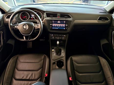 VOLKSWAGEN Tiguan 1.4 250 TSI TOTAL FLEX ALLSPACE COMFORTLINE TURBO AUTOMÁTICO TIPTRONIC, Foto 9