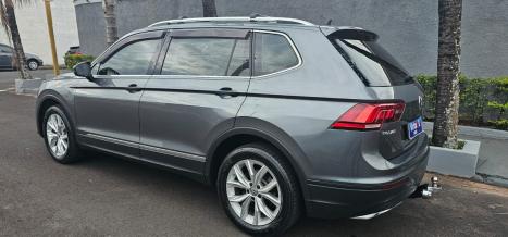 VOLKSWAGEN Tiguan 1.4 250 TSI TOTAL FLEX ALLSPACE COMFORTLINE TURBO AUTOM�TICO TIPTRONIC, Foto 5