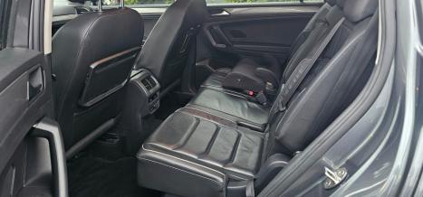 VOLKSWAGEN Tiguan 1.4 250 TSI TOTAL FLEX ALLSPACE COMFORTLINE TURBO AUTOM�TICO TIPTRONIC, Foto 9