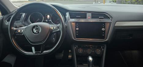 VOLKSWAGEN Tiguan 1.4 250 TSI TOTAL FLEX ALLSPACE COMFORTLINE TURBO AUTOM�TICO TIPTRONIC, Foto 18