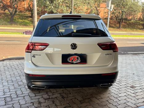 VOLKSWAGEN Tiguan 1.4 250 TSI TOTAL FLEX ALLSPACE COMFORTLINE TURBO AUTOMÁTICO TIPTRONIC, Foto 5
