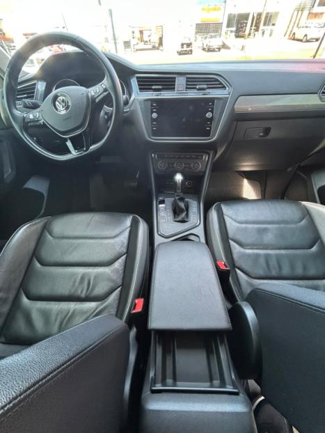VOLKSWAGEN Tiguan 1.4 250 TSI TOTAL FLEX ALLSPACE COMFORTLINE TURBO AUTOMÁTICO TIPTRONIC, Foto 10