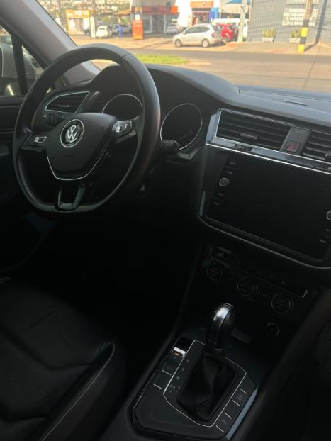 VOLKSWAGEN Tiguan 1.4 250 TSI TOTAL FLEX ALLSPACE COMFORTLINE TURBO AUTOMÁTICO TIPTRONIC, Foto 11