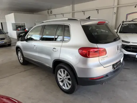 VOLKSWAGEN Tiguan 2.0 16V 4P TSI 4WD TURBO AUTOM�TICO, Foto 6